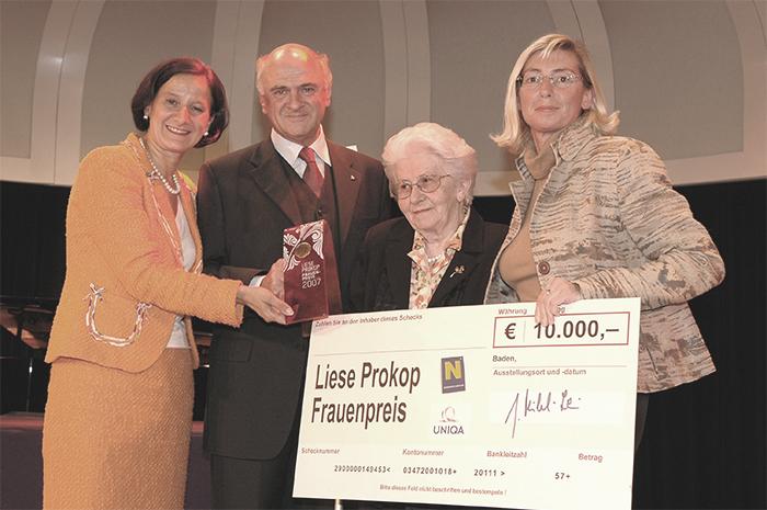 Maria Loley erhält 2007 den Liese-Prokop-Preis